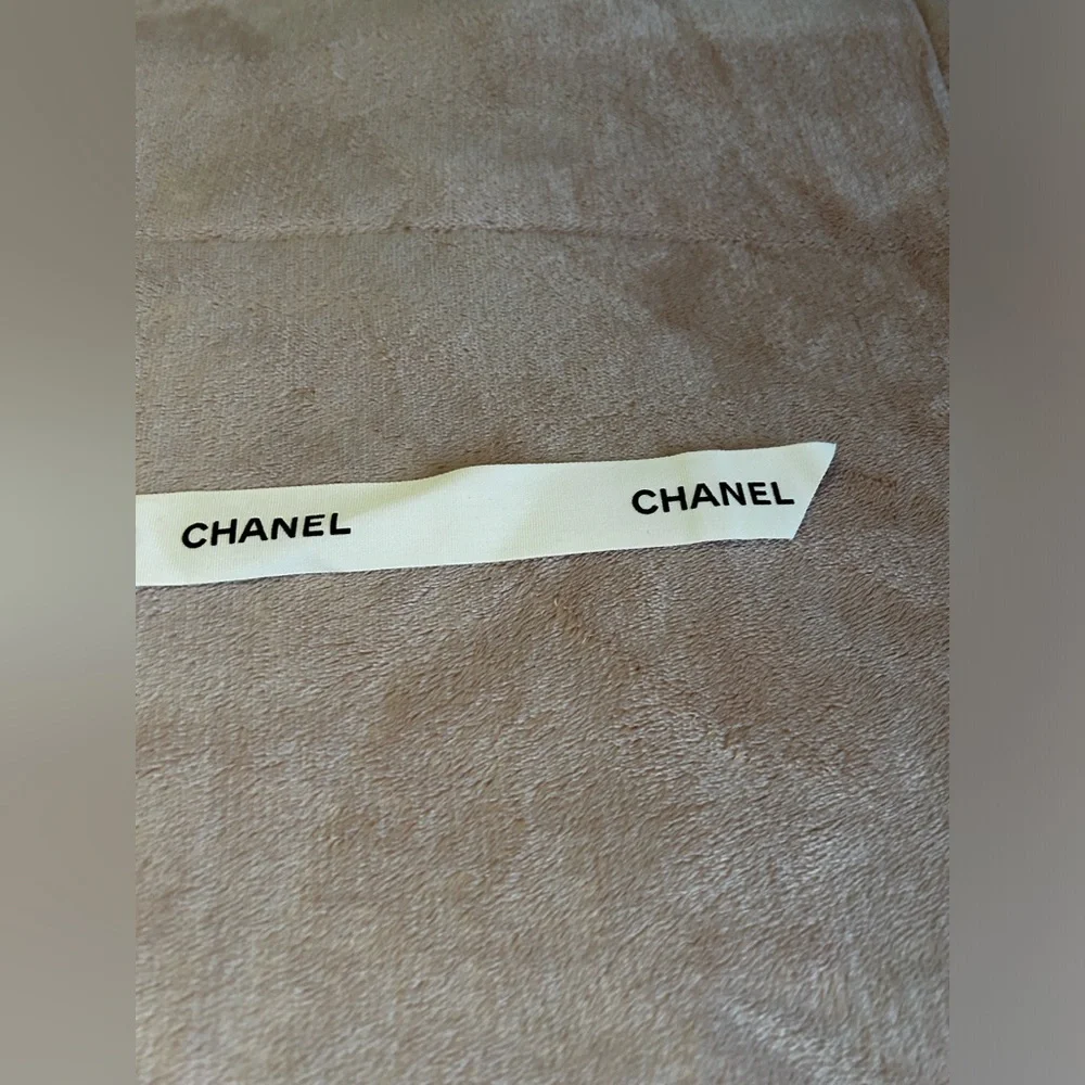 Chanel Ribbon - Picture 3 of 4